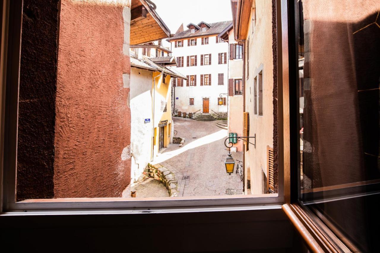 Night Desires Vieille Ville Annecy Charmant Анси Екстериор снимка