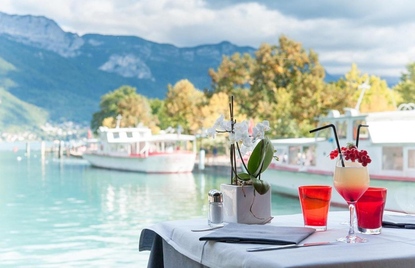 Night Desires Vieille Ville Annecy Charmant Анси Екстериор снимка